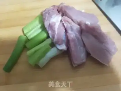 Make Sour stew pork step 0