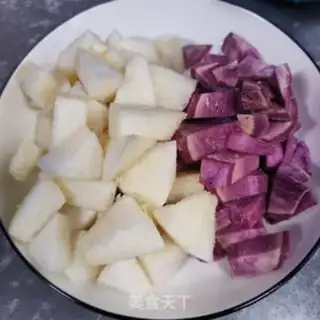 Make A silver spoon of a potato step 1