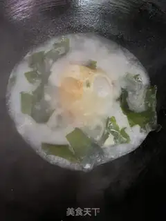 Make The dress and the egg soup step 5