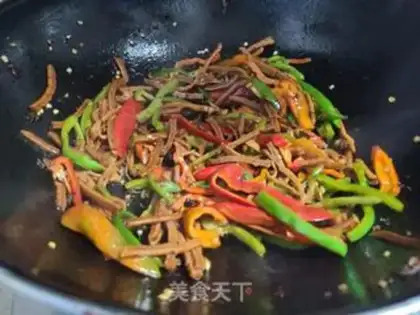 Make The peppers are burning out of dry squid step 7