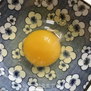 Make A full-shell egg burrito step 4