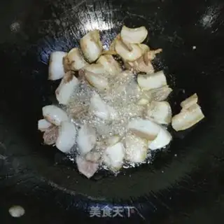 Make Five bouquets and rice powder step 5