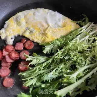 Make A full-shell egg burrito step 7