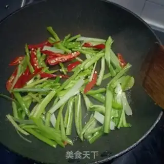 Make Chili fried chicken skin step 5