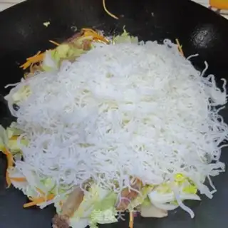 Make Five bouquets and rice powder step 8