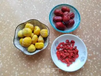 Make "Red-tree chestnuts and silver spoons." step 0