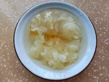 Make "Red-tree chestnuts and silver spoons." step 1