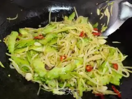 Make ♪ The bitter gourd makes radish ♪ step 4