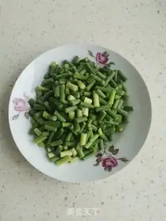 Make Garlic fried meat step 1