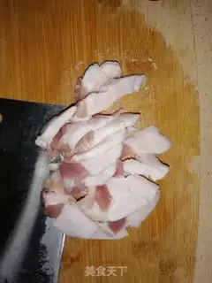 Make Five flowers for radish step 2