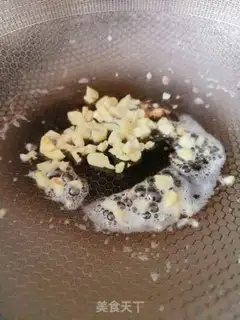 Make Pepper fried eggs step 6