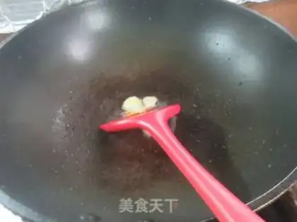 Make Live shrimps and hot potatoes step 2