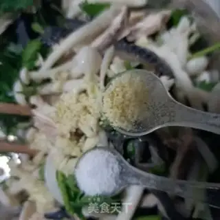 Make White mascara with chicken step 9