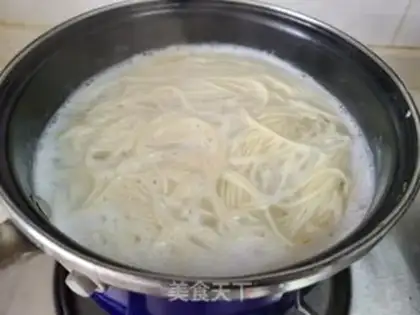 Make Cheese sauce for noodles step 8