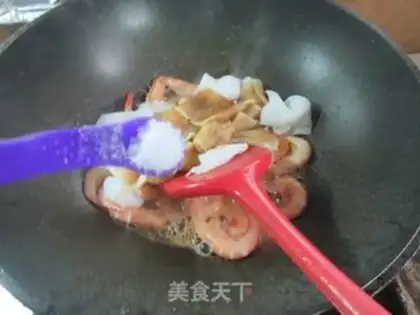 Make Live shrimps and hot potatoes step 6