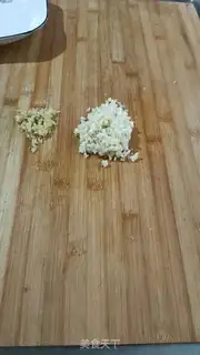 Make Garlic sauce step 1