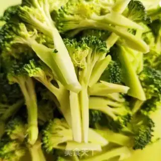 Make Garlic broccoli step 0