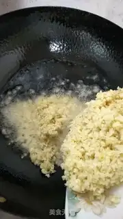Make Garlic sauce step 2