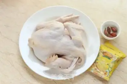 Make Old-fashioned casserole chicken step 0