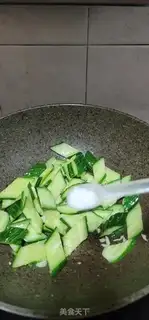 Make Clear the cucumbers step 3