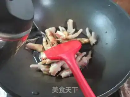Make Four seasons of chicken claws step 7