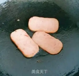 Make Crab roller egg sandwich step 1