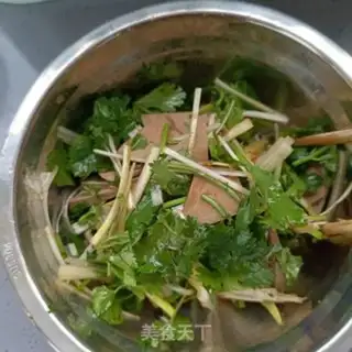 Make Onion gravy step 7