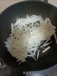 Make Egg soup for a white radish fan step 2