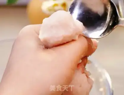 Make Squidfish ball soup step 7