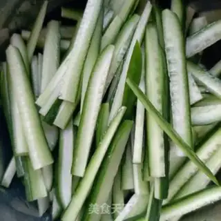 Make Meat-dried Dutch cucumber step 2