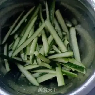 Make Meat-dried Dutch cucumber step 4