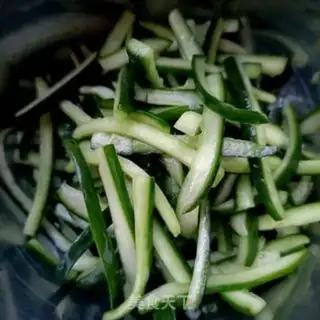 Make Meat-dried Dutch cucumber step 7