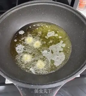 Make Fried meatballs step 8