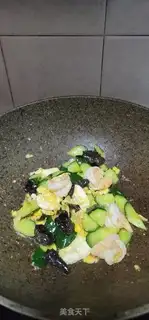 Make Shrimp eggs fried cucumbers step 5
