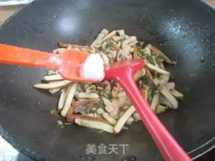 Make Pickles, chicken legs, fragrance step 9