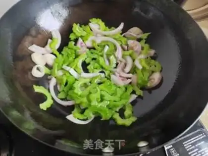 Make Scrambled eggs onions step 6