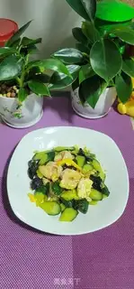 Make Shrimp eggs fried cucumbers step 7