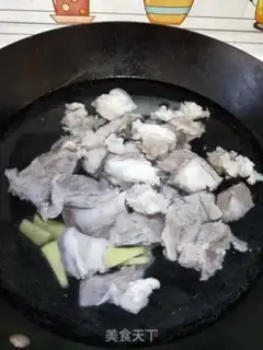 Make Water and lamb step 2
