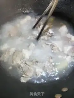Make Water and lamb step 4