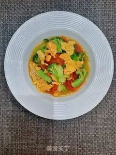 Make Tomato eggs and blue flowers step 12