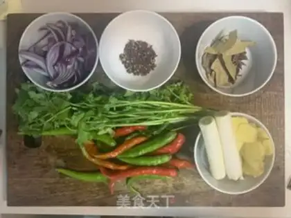 Make Fresh pepper sauce step 0