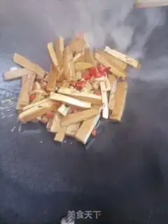 Make Celery fried dry step 3