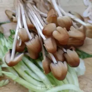 Make Little chicken crumbs, shrimp noodles step 4