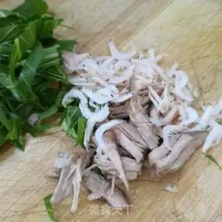 Make Little chicken crumbs, shrimp noodles step 6