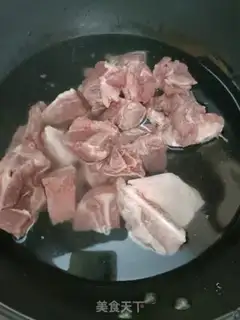 Make Pork and bone soup step 0