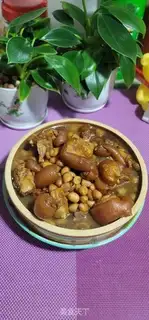 Make Peanut pig hoof step 11