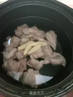 Make Pork and bone soup step 2