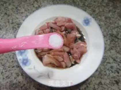 Make Chicken leg and radish step 5
