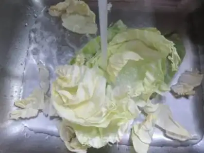 Make Onion-covered cabbage with tacos step 1