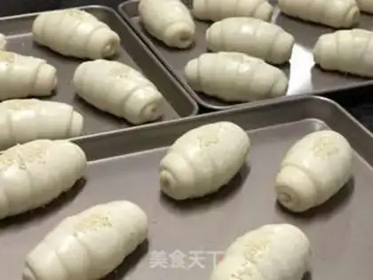 Make Japanese sea salt rolls step 5